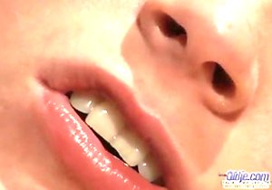 Older guy tonguing a fresh pussy in a hot scene